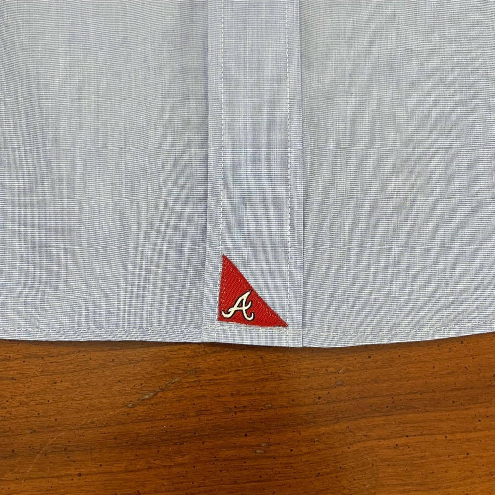 🌟 UNTUCKit Atlanta Braves Button Down Shirt – Men’s XL ⚾ Classic | Baseball - Picture 8 of 12